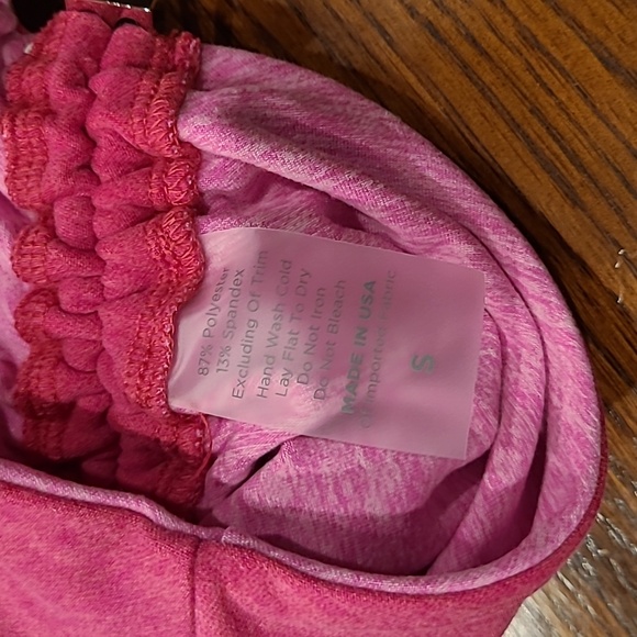 Bombshell toggle sportsbra - Picture 5 of 5